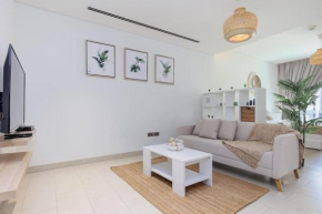 Spacious Minimalistic Studio